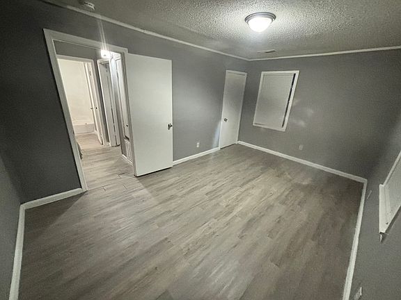 3rd image of 726 Sula Ln