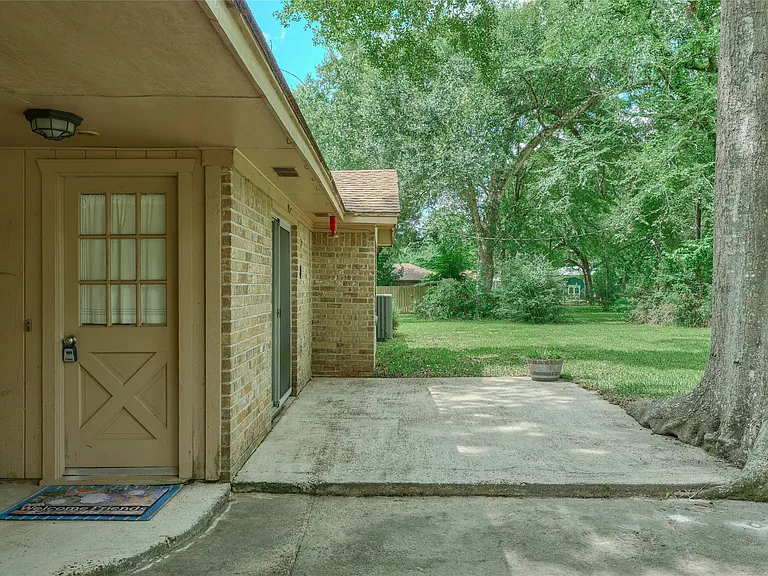 24803 Lori Ln — Photo 39