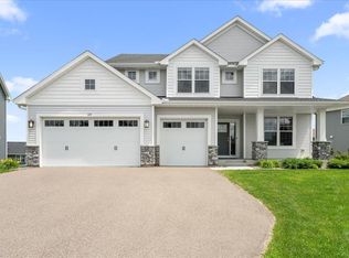 819 Spancil Hill Vw, Woodbury, MN 55129