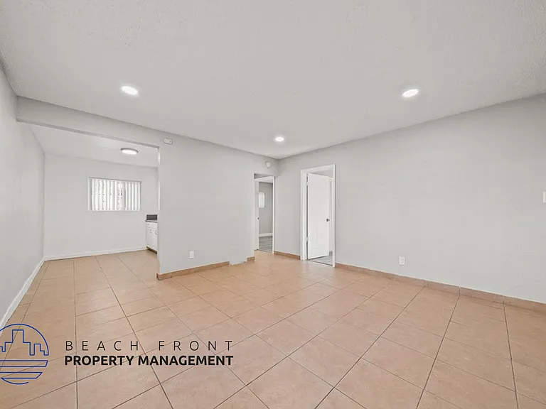 8232 Wilcox Ave — Photo 9