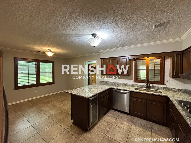 8223 Shady Fern Cv — Photo 12