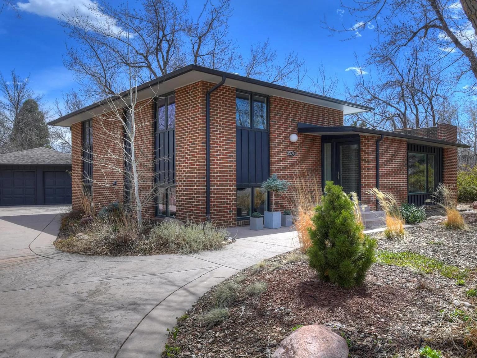 3 bed, 2375 sqft, $8,000 — Photo 3