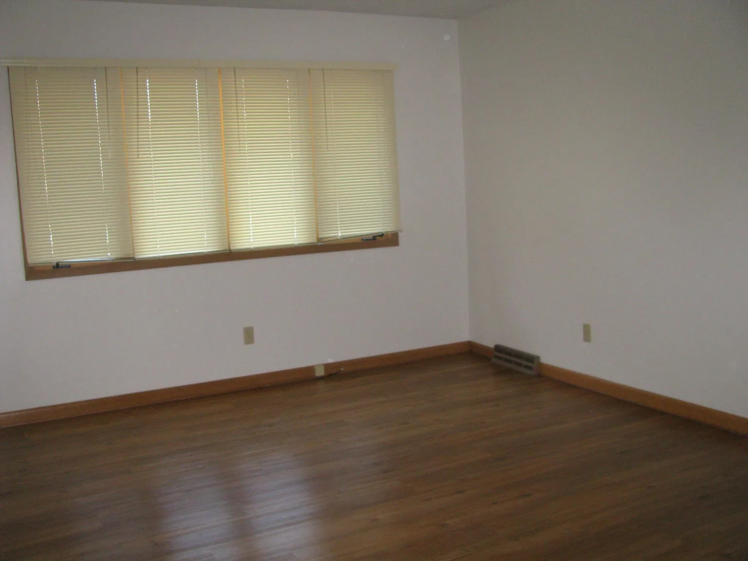 3 bed, 1512 sqft, $1,550 — Photo 2