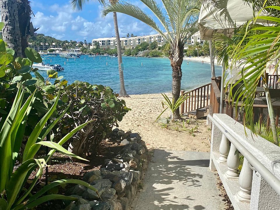 End of the pathway to the beach!