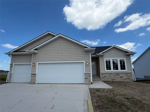 515 NW Georgetown Dr, Waukee, IA 50263
