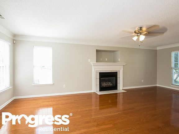 2nd image of 14915 Ashlight Dr