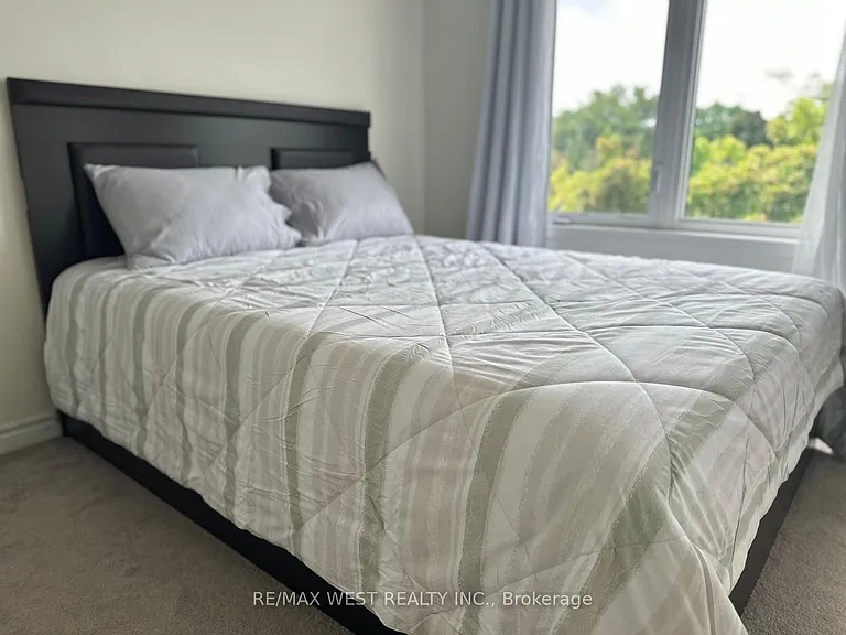 25 Heron Park Pl #3 — Photo 7