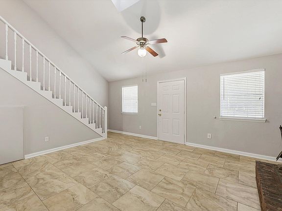 5th image of 415 Williams St APT B