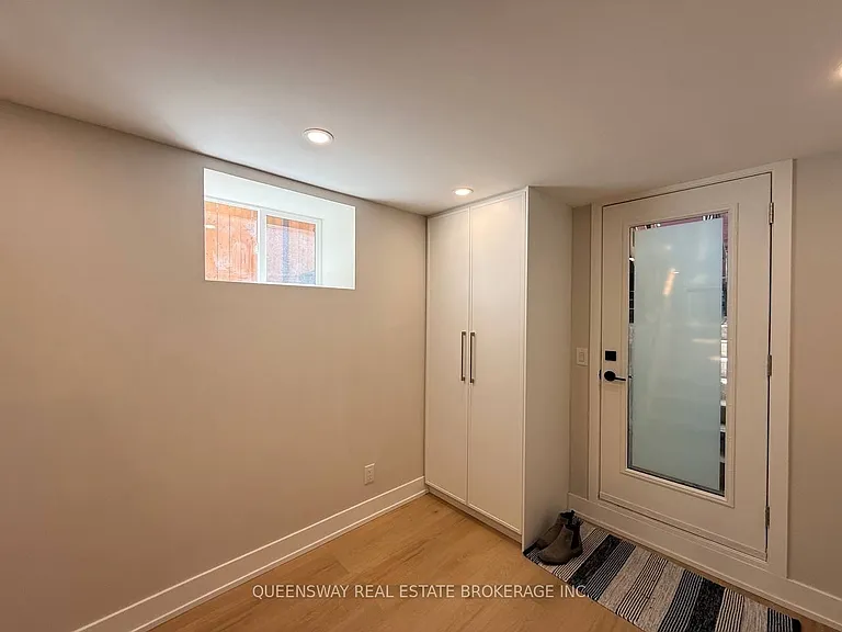 99 Geoffrey St #BASEMENT — Photo 2