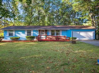 57191 Pinewood Dr, South Bend, IN 46619