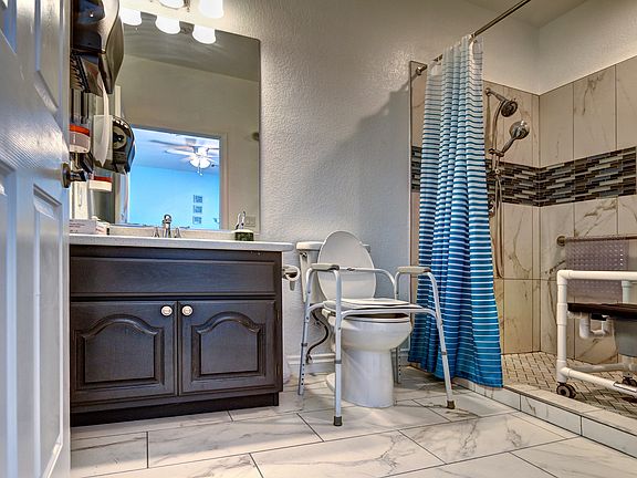 5th image of 3055 S Pioneer Way