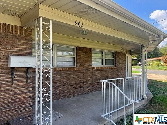 4th image of 502 Lee Dr