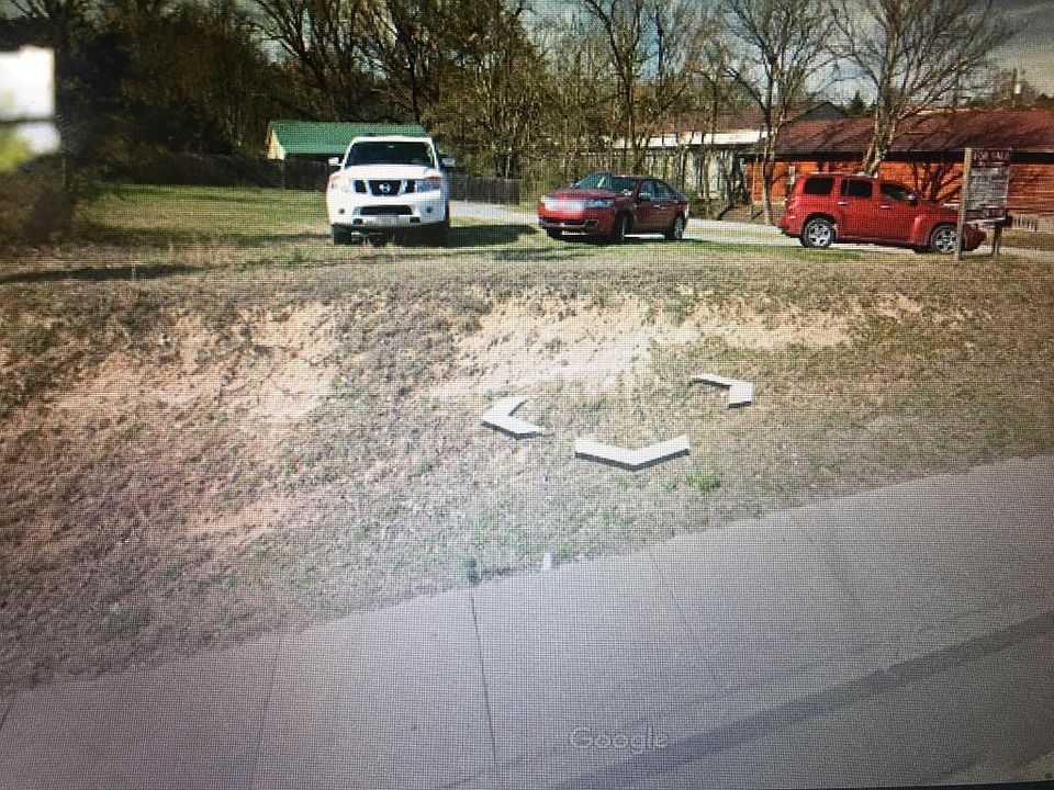 2nd image of 710 Wears Valley Rd