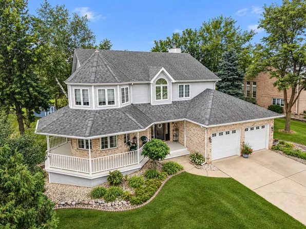 9260 Franklin Dr, Saint John, IN 46373