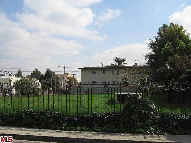 Corner Lot