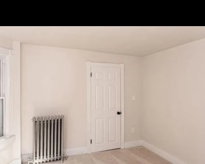 624 E Broad St — Photo 14