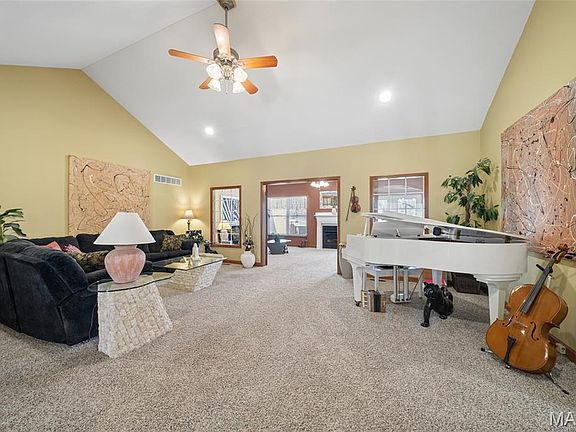 2nd image of 474 Huntington Trails Dr