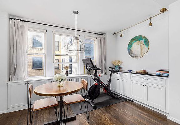 3rd image of 59 W 12th St APT 6B