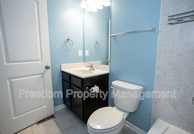 2425 Morgans Point Dr — Photo 57