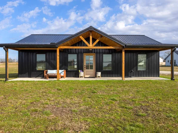 154 N Old Military Rd, Summertown, TN 38483