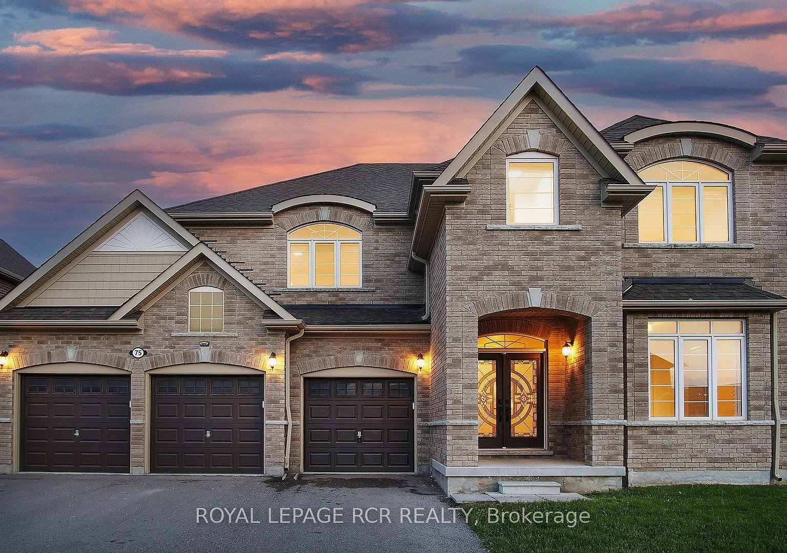 5 bed, $4,800 — Photo 1