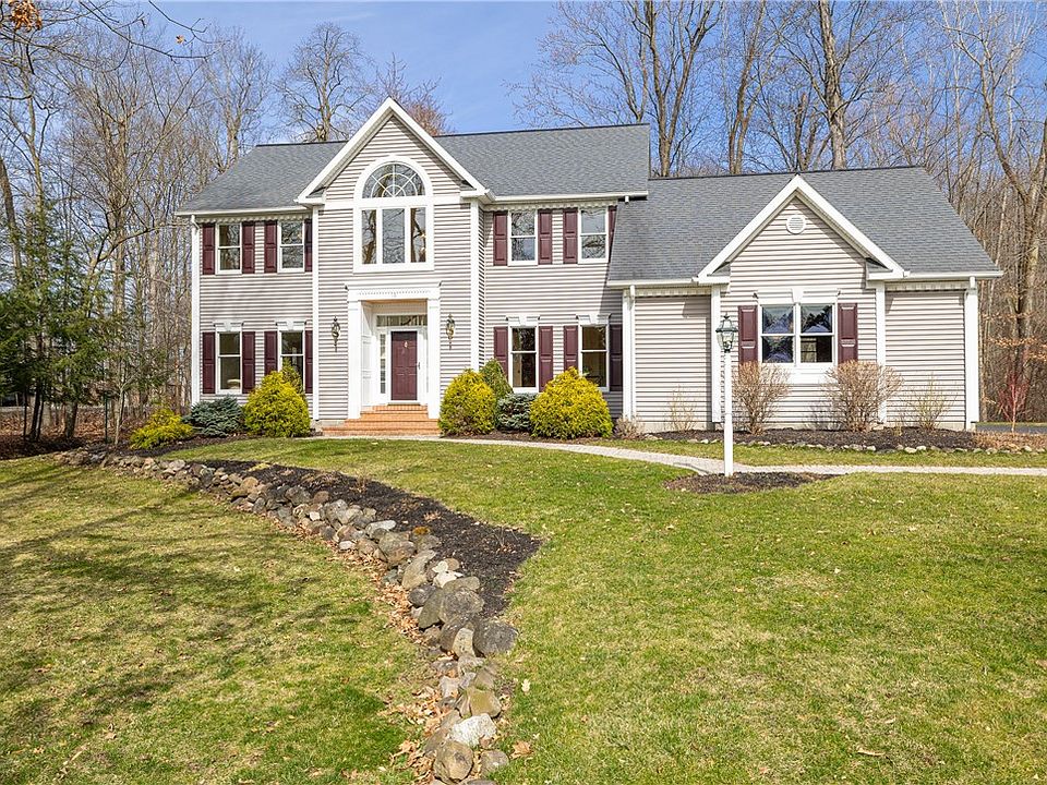 16 Dixon Woods, Henrietta, NY 14467 Zillow