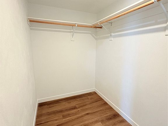 3rd image of 308 E Roosevelt Street