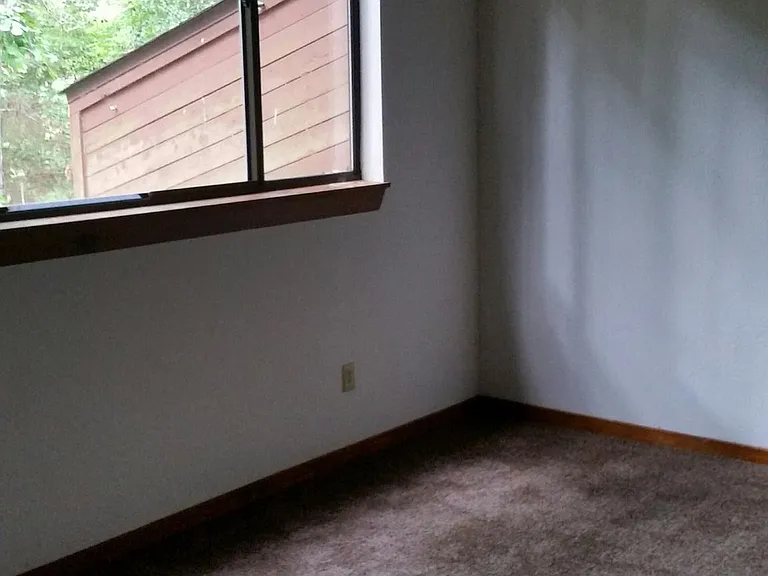 302 Wood Grove Ct #16 — Photo 16