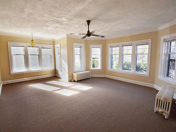 4th image of 6301 N Campbell Ave