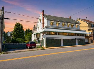 229 W Patterson St, Lansford, PA 18232