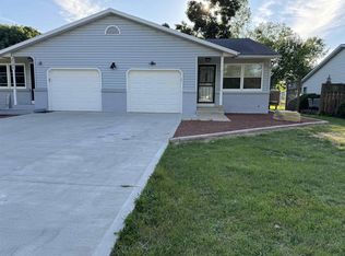 2706 N Robinson Dr, Beloit, WI 53511