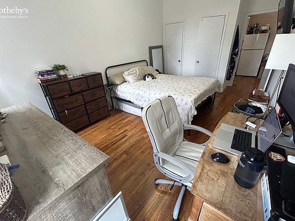 4th image of 203 W 103rd St APT 6F