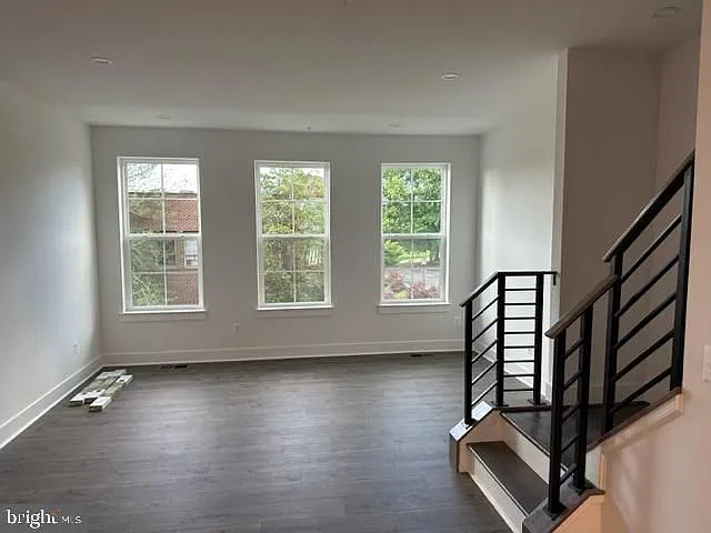 11256 Bunsen St — Photo 6