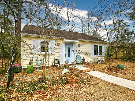 3rd image of 6724 Blue Heron Blvd.