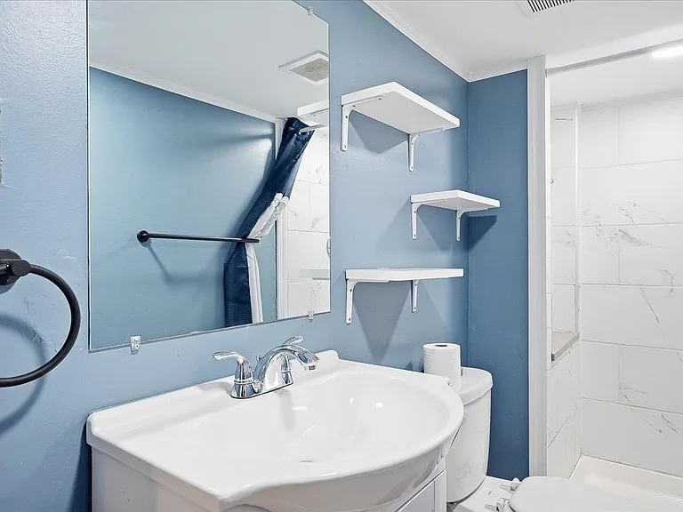169 Zabriskie St #1 — Photo 30