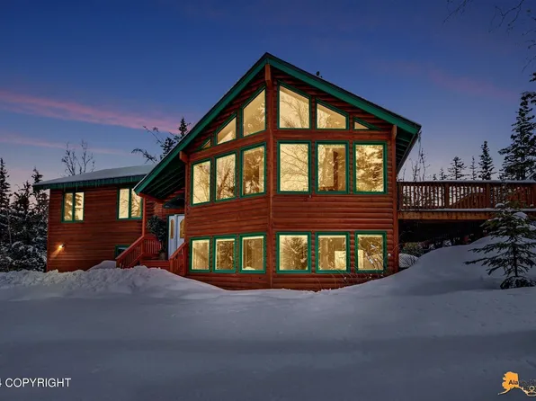 7718 Port Orford Dr, Anchorage, AK 99507