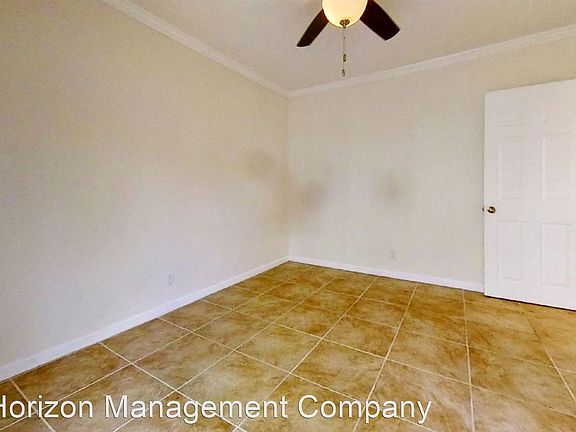 5th image of 133 W Vermont Ave Unit A