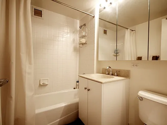 Rented by Sotheby's International Realty | media 40