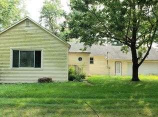 2619 N Us Highway 421, Medaryville, IN 47957