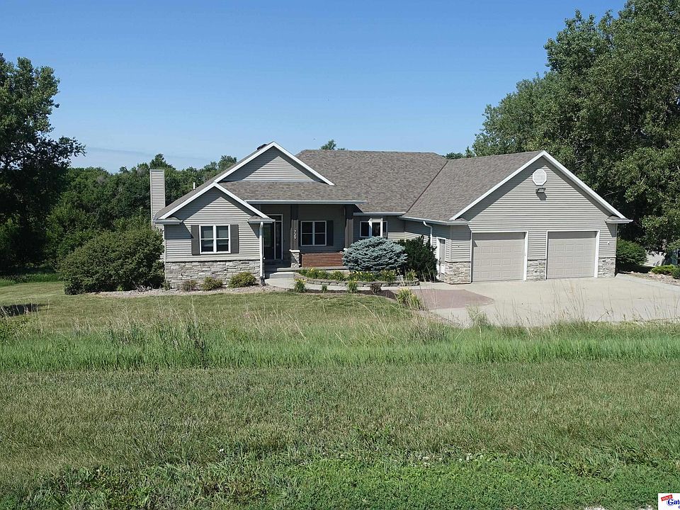 1st image of 729 Arneal Rd