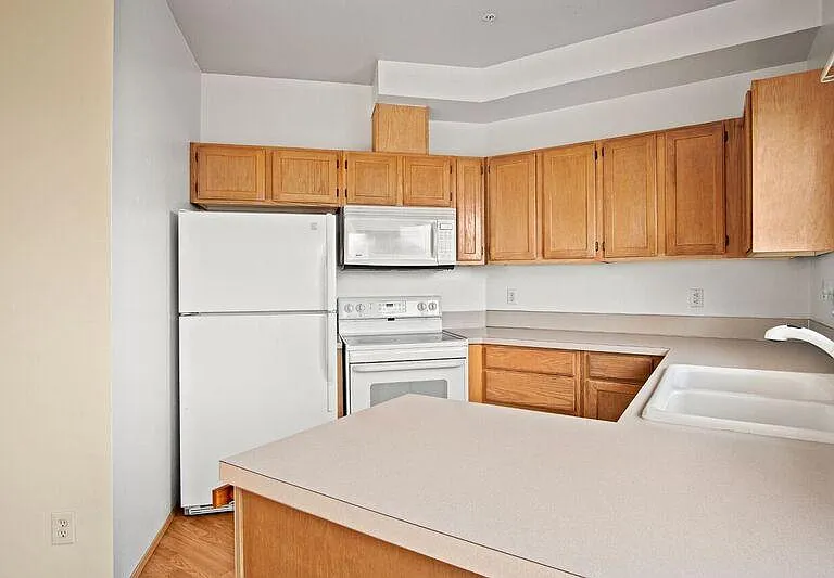 6304 Barstow Ln SE #4 — Photo 7