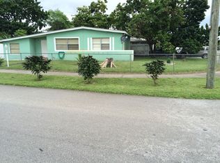 3631 SW 40th St, West Park, FL 33023