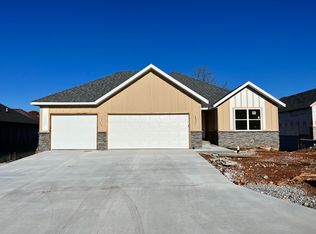 1905 Bull Run Rd, Ozark, MO 65721