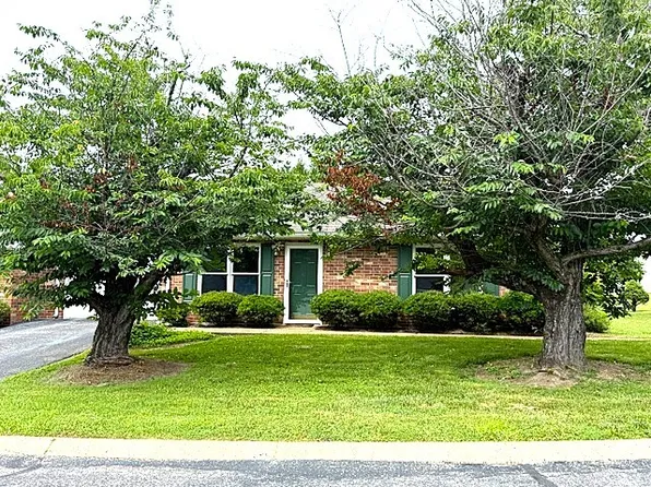 1130 Horse Mountain Rd APT B, Shelbyville, TN 37160