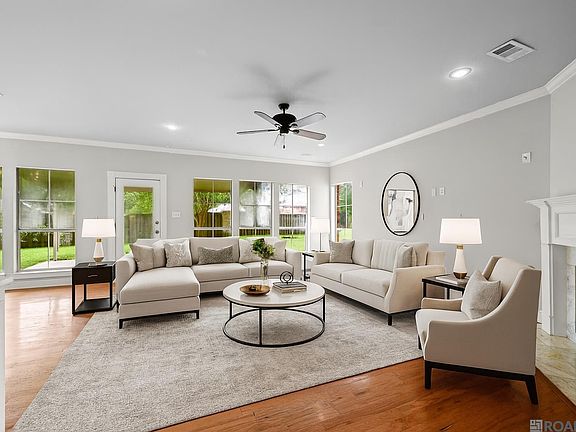 3rd image of 18532 Garden Oaks Dr