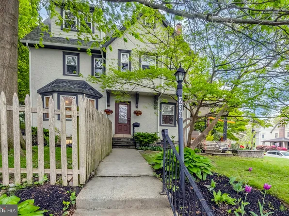 239 Cherry Ln, Havertown, PA 19083