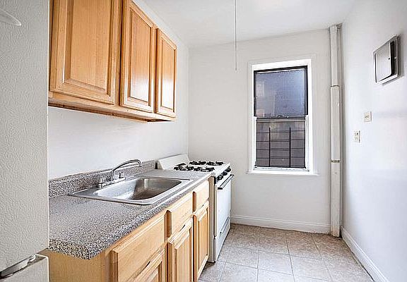 5th image of 2263 Morris Ave APT A6