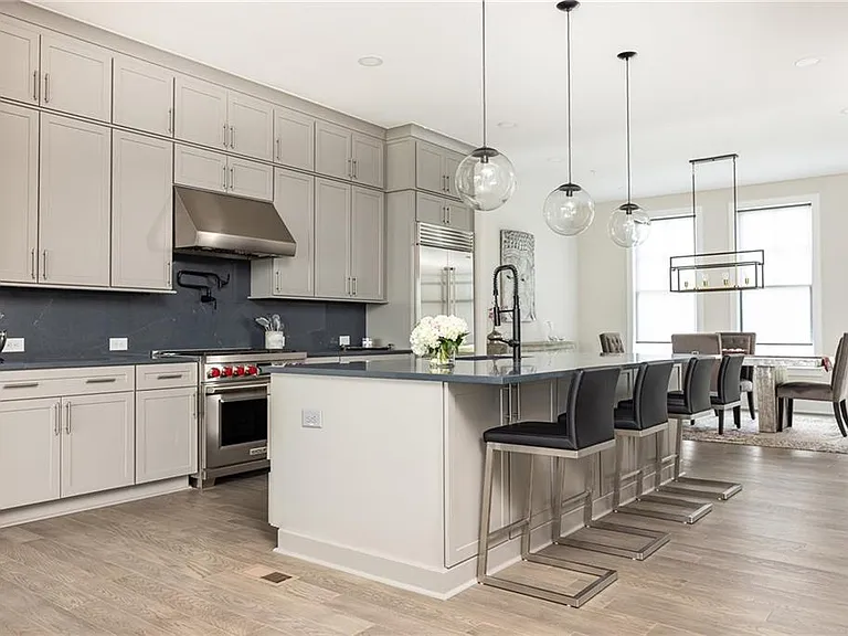 2722 Thornewilde Way — Photo 38