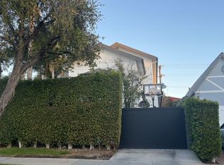 8693 Clifton Way, Beverly Hills, CA 90211