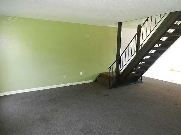 2nd image of 984 Whispering Lake Dr